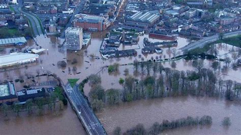 carlisle weather bbc|Carlisle to Lancaster rail line hit by further flooding .